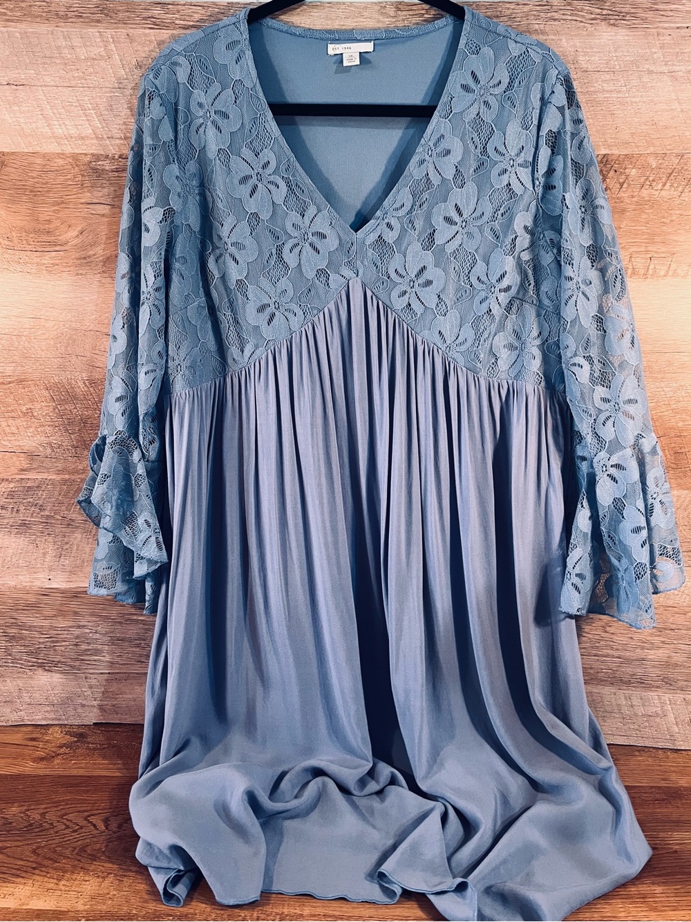 CATO C. Est. 1946 Dusty Blue Lace Bodice Ruffle Bell Sleeve Shift Dress XL